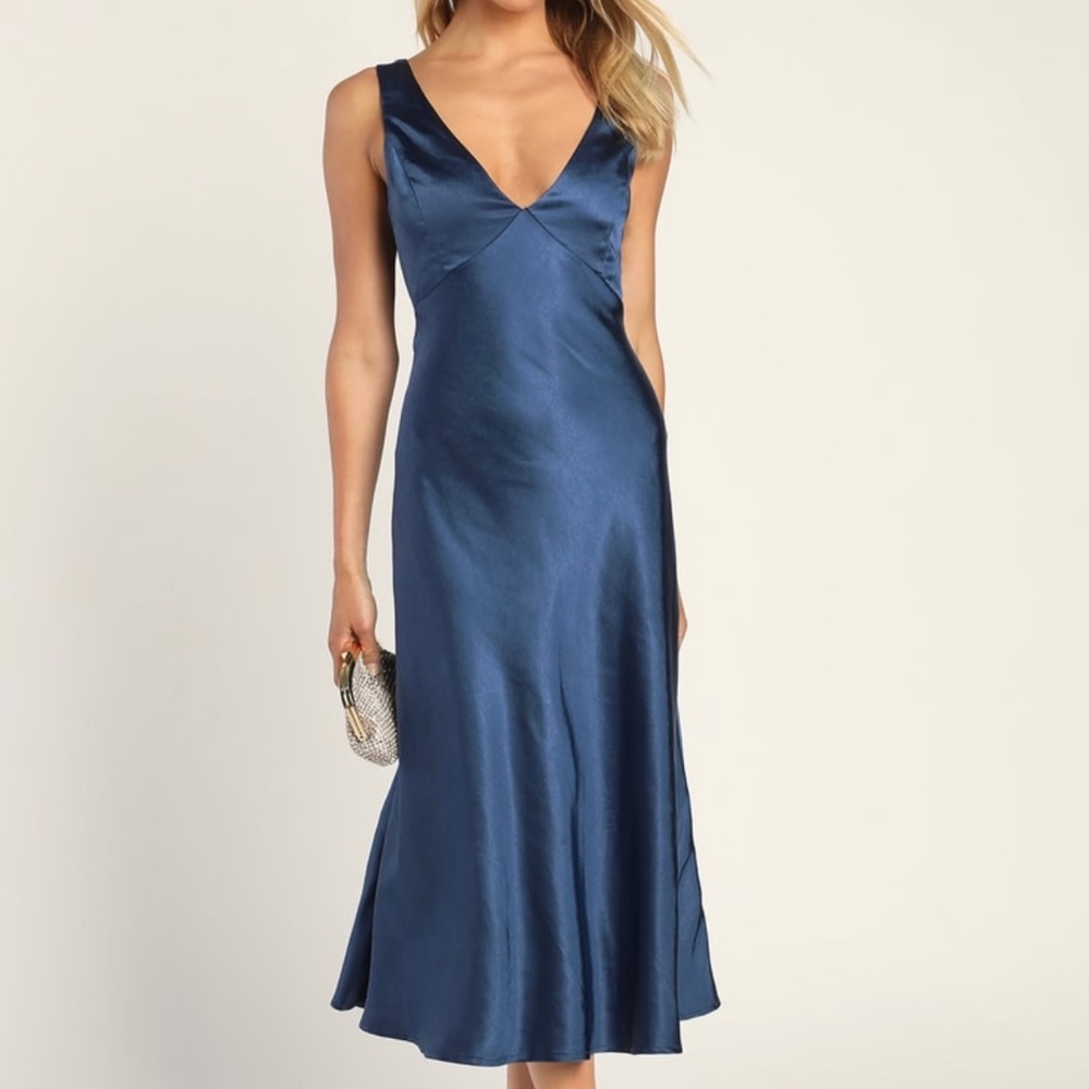 Lulu’s incredible love navy satin cowl back midi dress